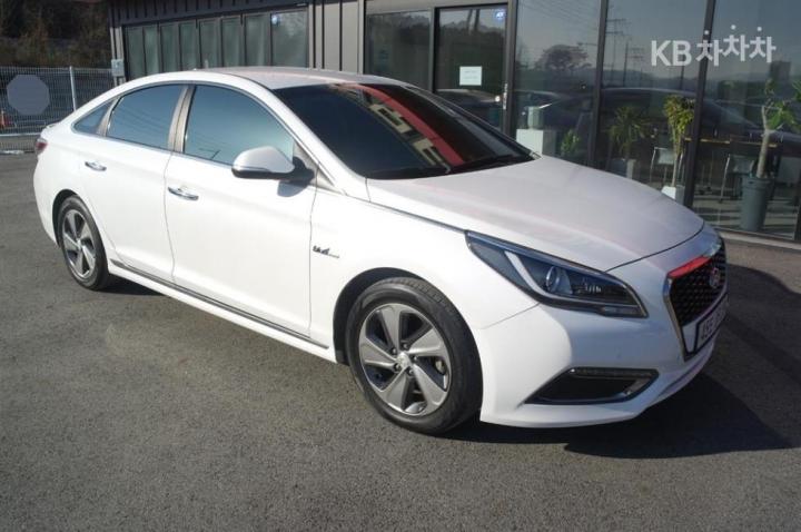 Hyundai Sonata LF Hybrid 2.0 HEV Premium 5