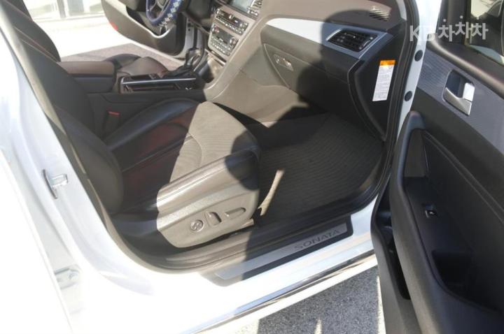 Hyundai Sonata LF Hybrid 2.0 HEV Premium 9