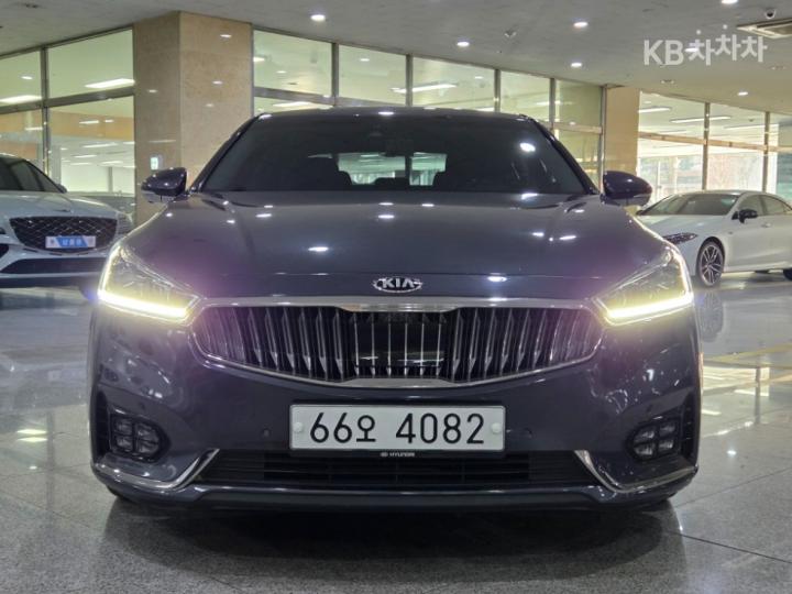 Kia K7 2.2 Diesel Limited Edition 3