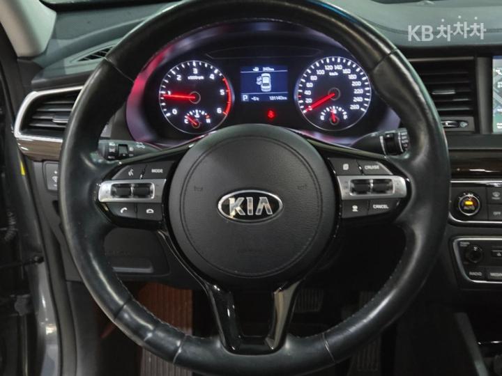 Kia K7 2.2 Diesel Limited Edition 10