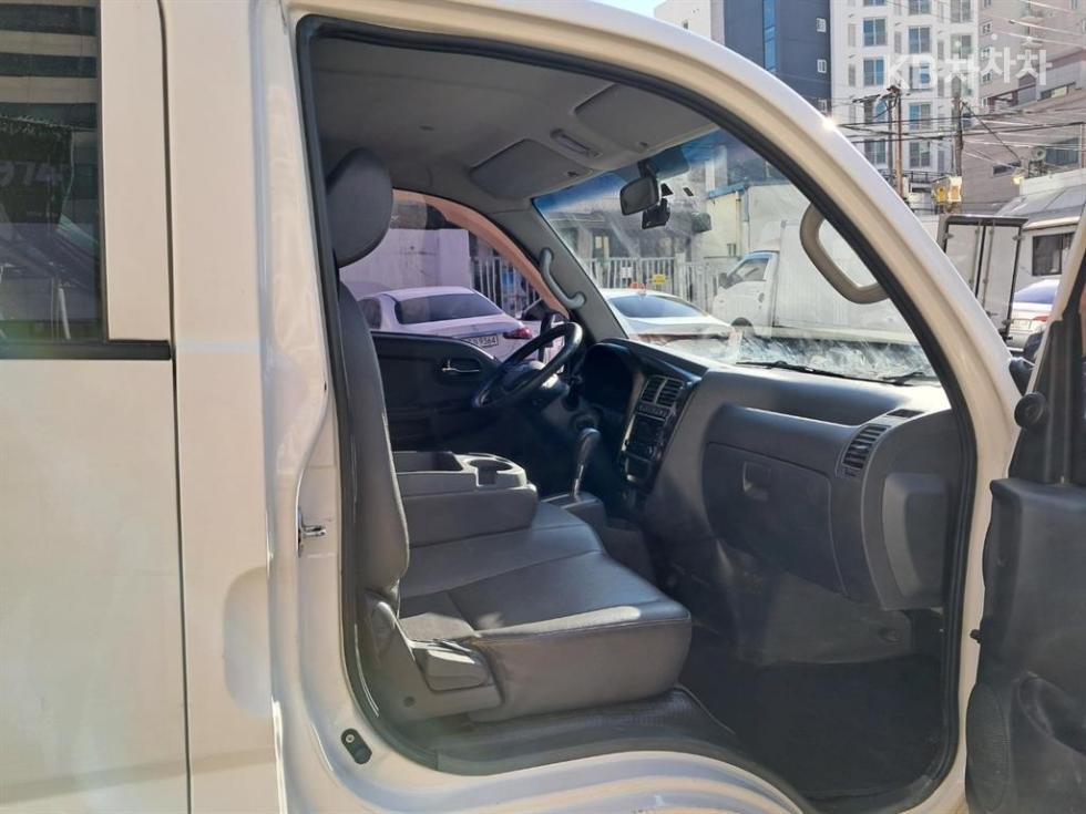 2018 - kia bongo iii