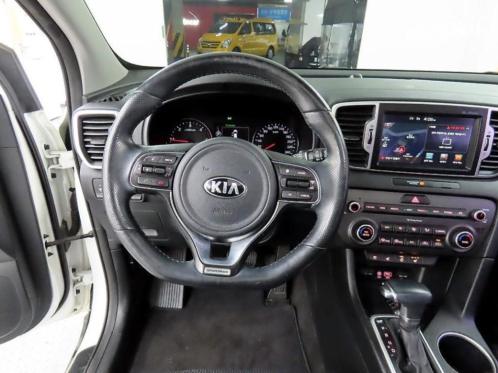 2016 - kia sportage
