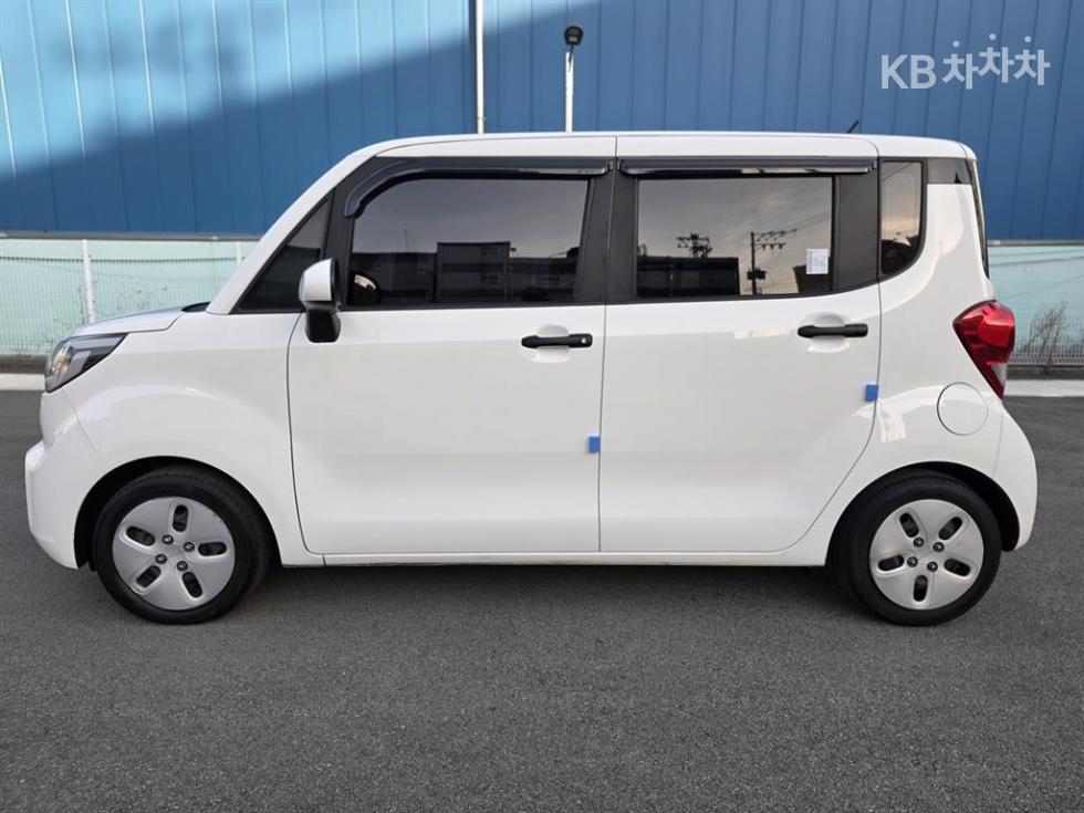 2022 - kia ray