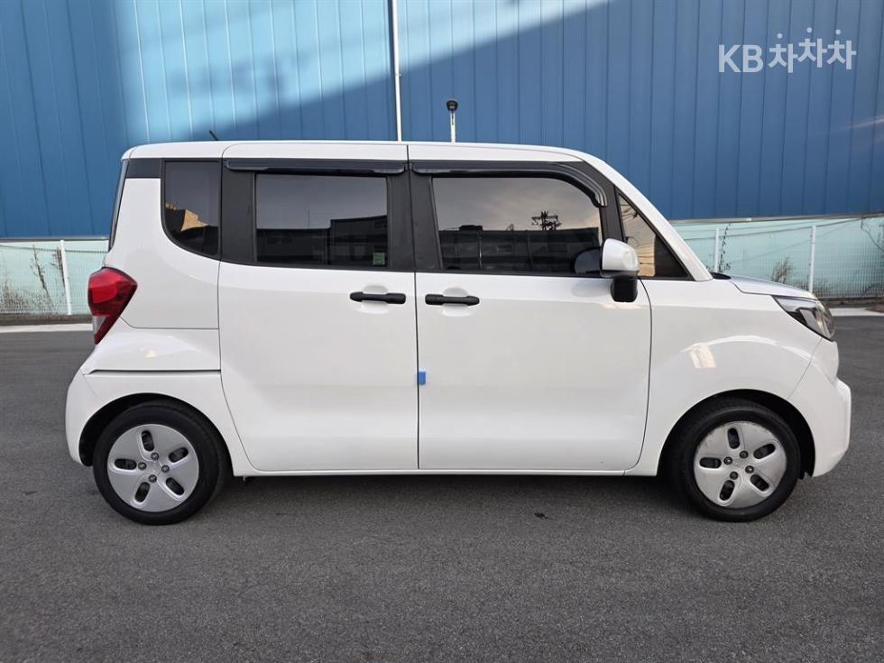 2022 - kia ray