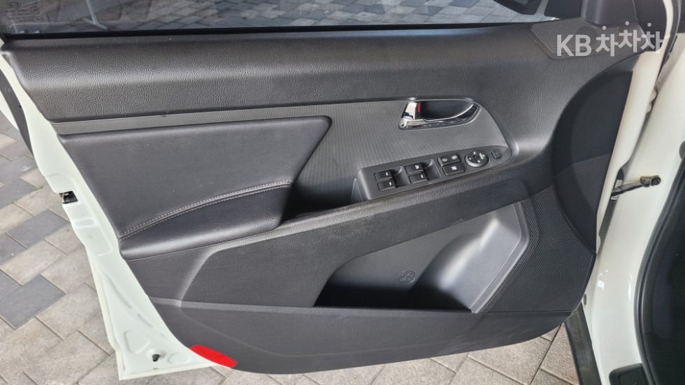 2013 - kia sportage
