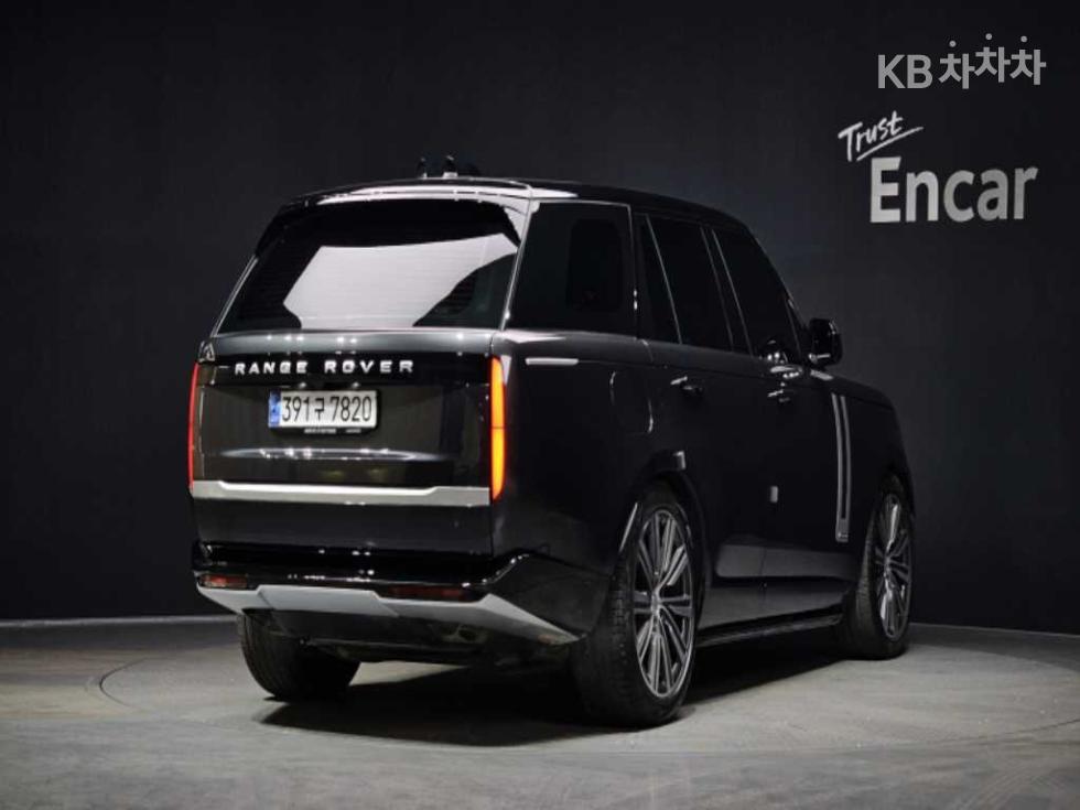 Land Rover Range Rover — miniaturë 2