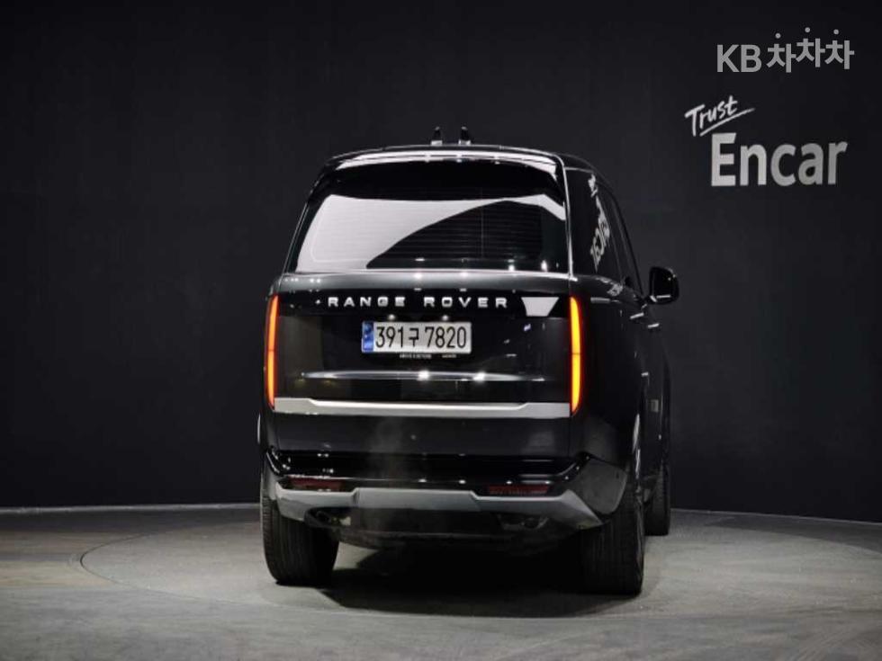 Land Rover Range Rover — miniaturë 4