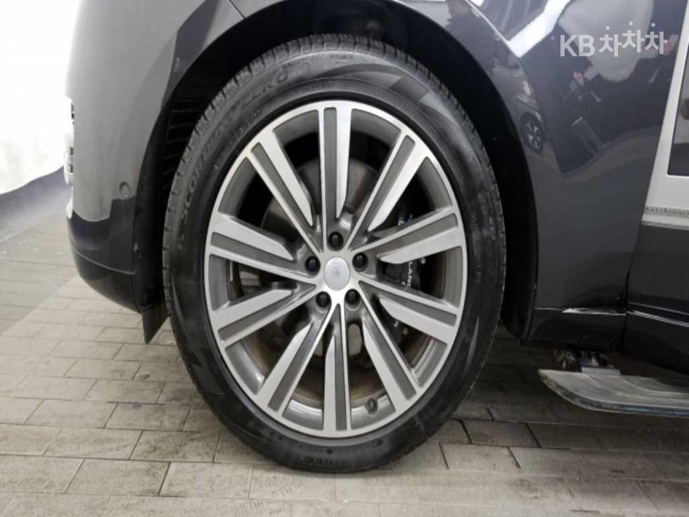 Land Rover Range Rover — miniaturë 5