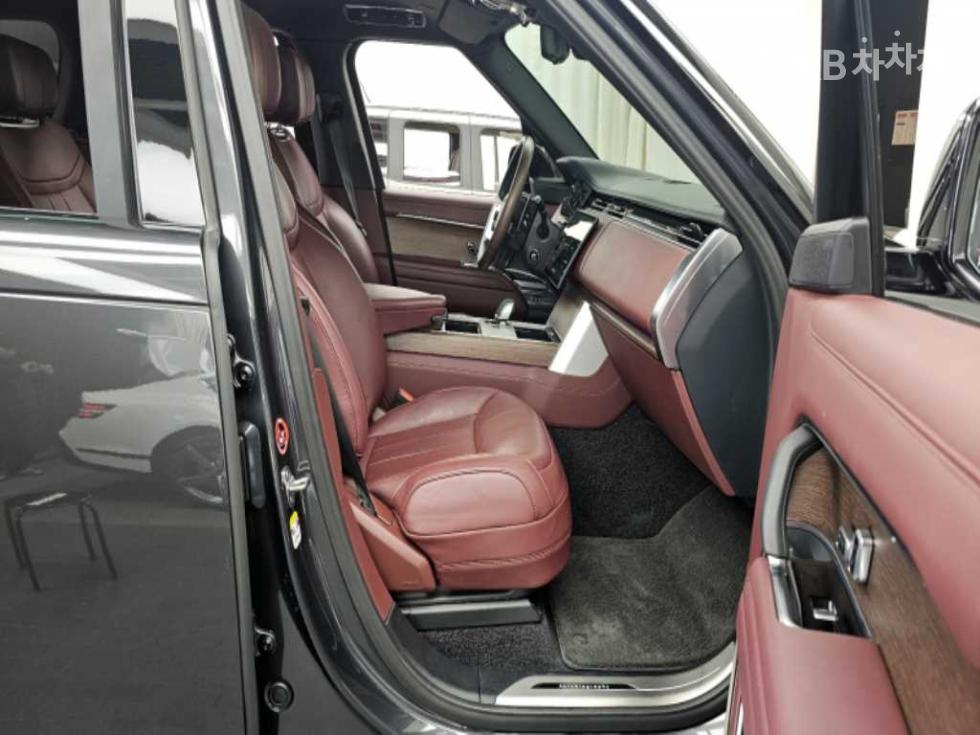 Land Rover Range Rover — miniaturë 11