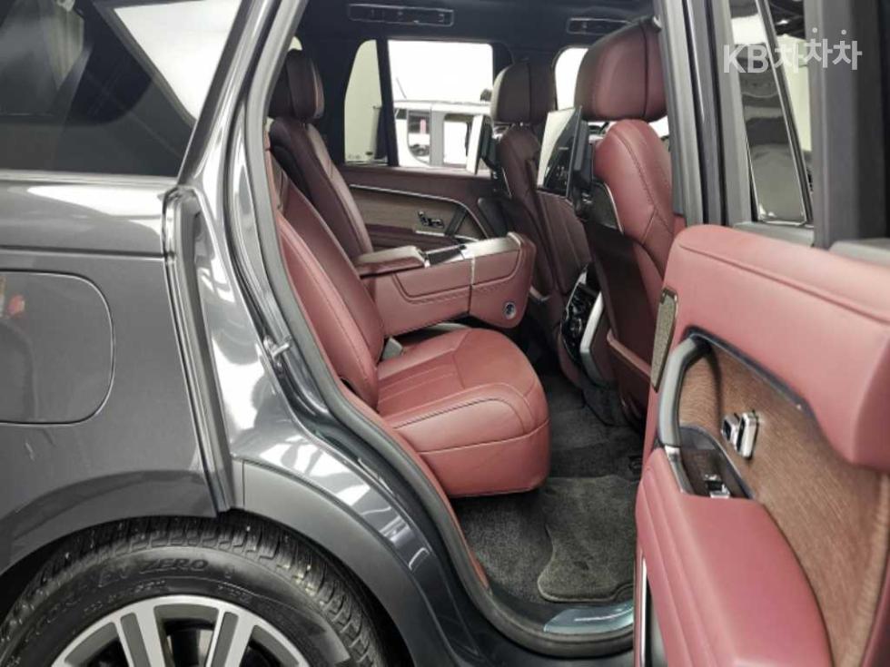 Land Rover Range Rover — miniaturë 12