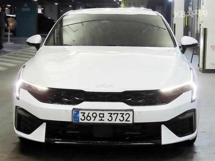 Kia K5 2.0 LPG Trendy 3