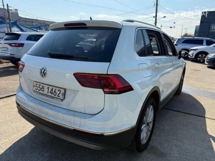 Volkswagen Tiguan 2.0 TDI Premium 3