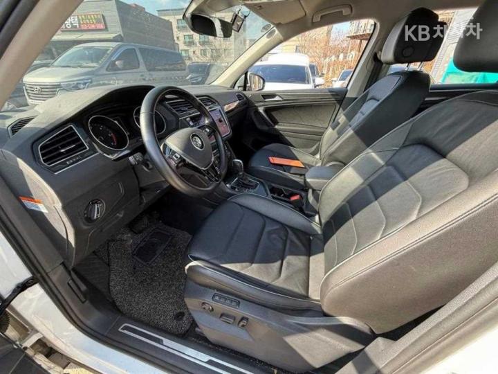 Volkswagen Tiguan 2.0 TDI Premium 4