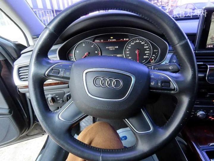 Audi A6 NEW 3.0 TDI Quattro C6 9