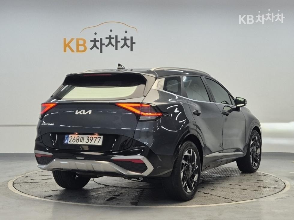 2022 - kia sportage