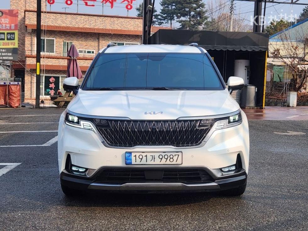2023 - kia carnival
