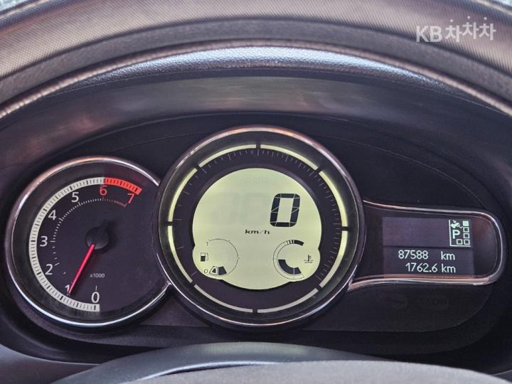 Renault SM3 Neo SE Base Type 9