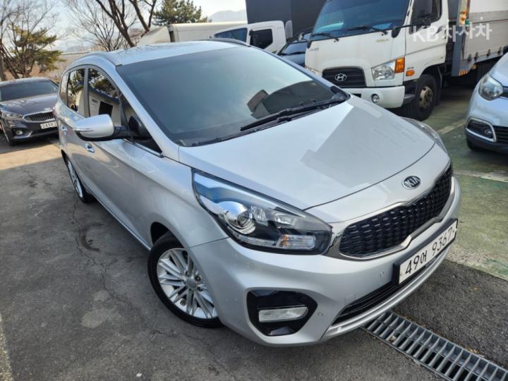 Kia Carens 2.0 LPI Prestige 3