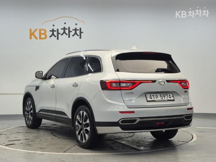 Renault QM6 Gasoline 2.0 2WD RE Signature 3