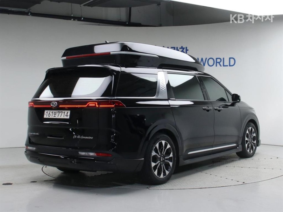 2021 - kia carnival