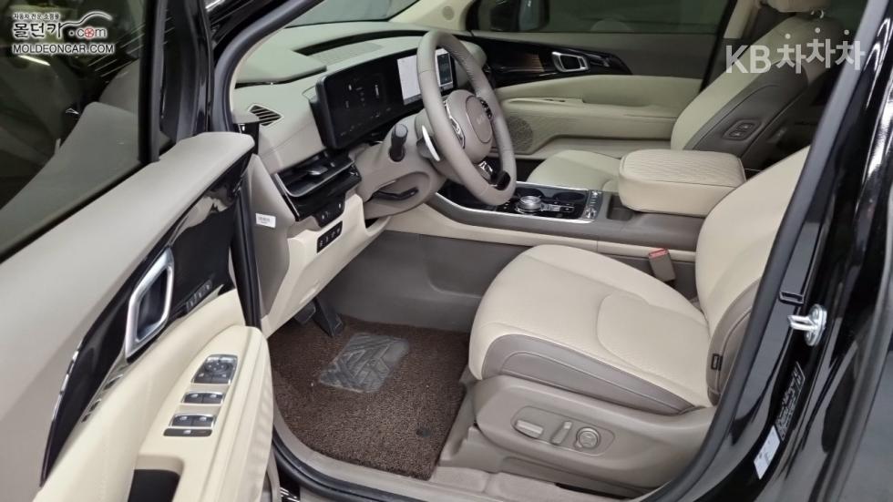 2025 - kia carnival