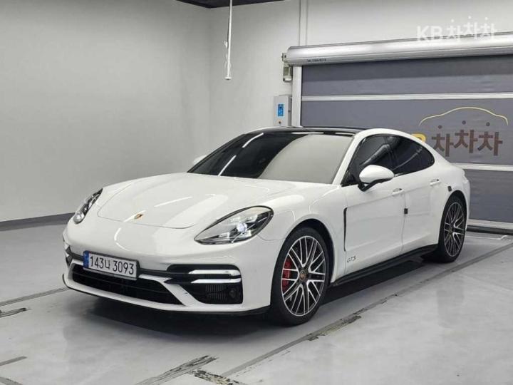 Porsche Panamera 4.0 GTS — foto 1