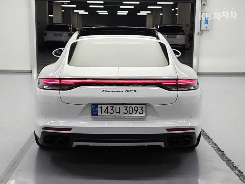 Porsche Panamera — miniaturë 3