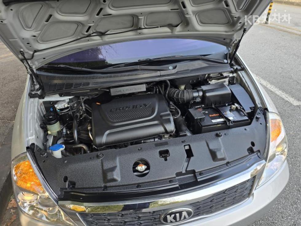 2017 - kia carnival