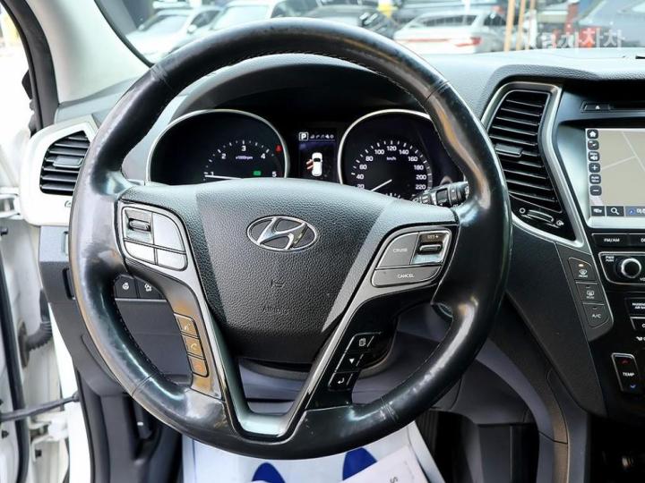 Hyundai Maxcruz Diesel e-VGT R2.2 4WD Exclusive Special 9