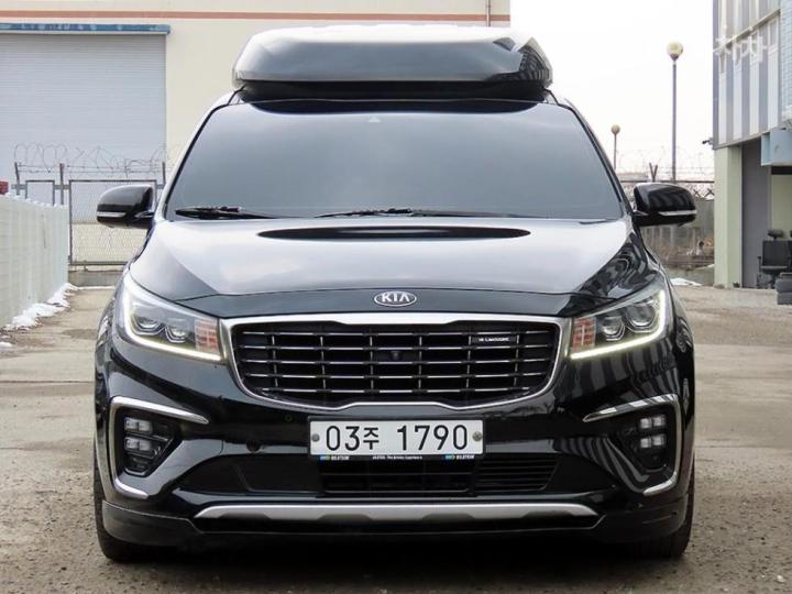 Kia Carnival High Limousine 3.3 Gasoline Noblesse Special