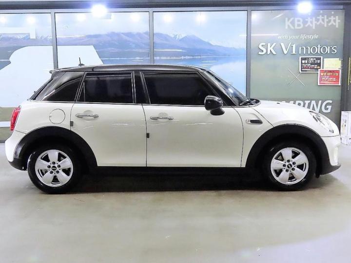 Mini Cooper 5 Duo D 1.5 Midtrim 4