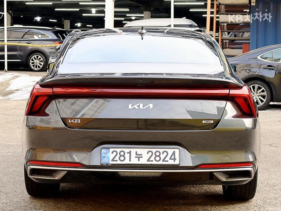 Kia K8 — miniaturë 3
