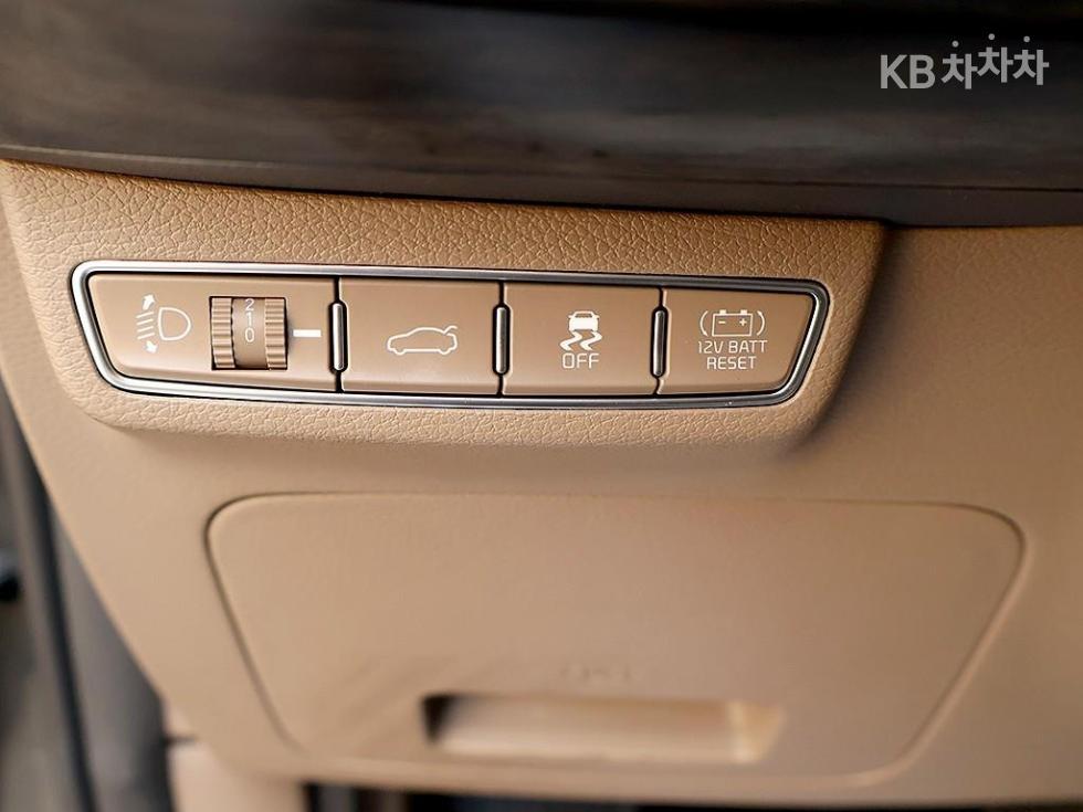 Kia K8 — miniaturë 11