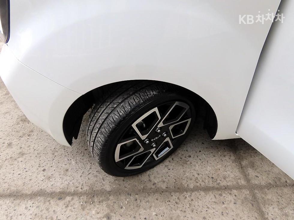 2023 - kia ray