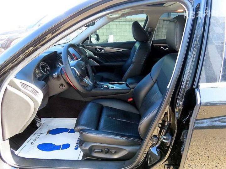 Infiniti Q50 3.5 S Hybrid Blue Sport Sensory 6