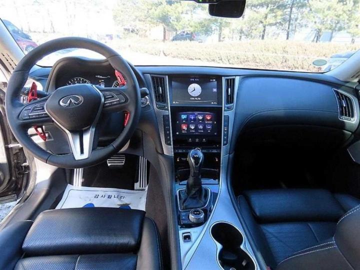 Infiniti Q50 3.5 S Hybrid Blue Sport Sensory 8