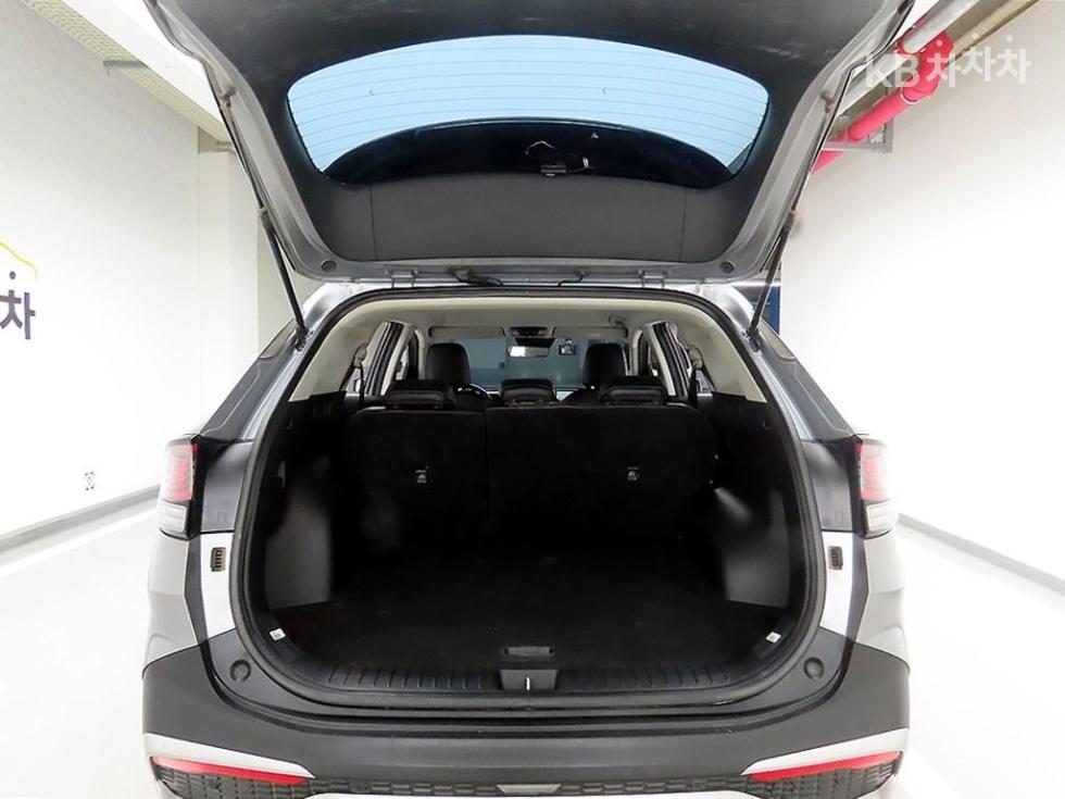 2023 - kia sportage