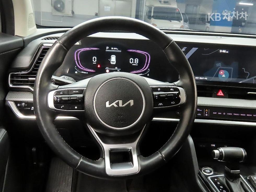 2023 - kia sportage