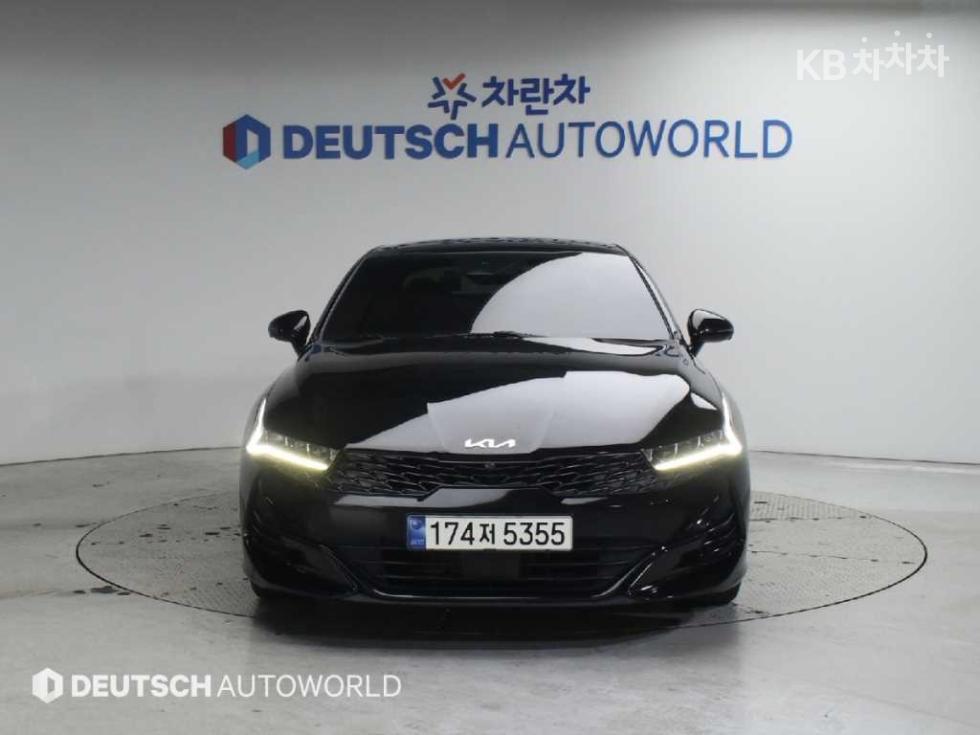 2022 - kia k5