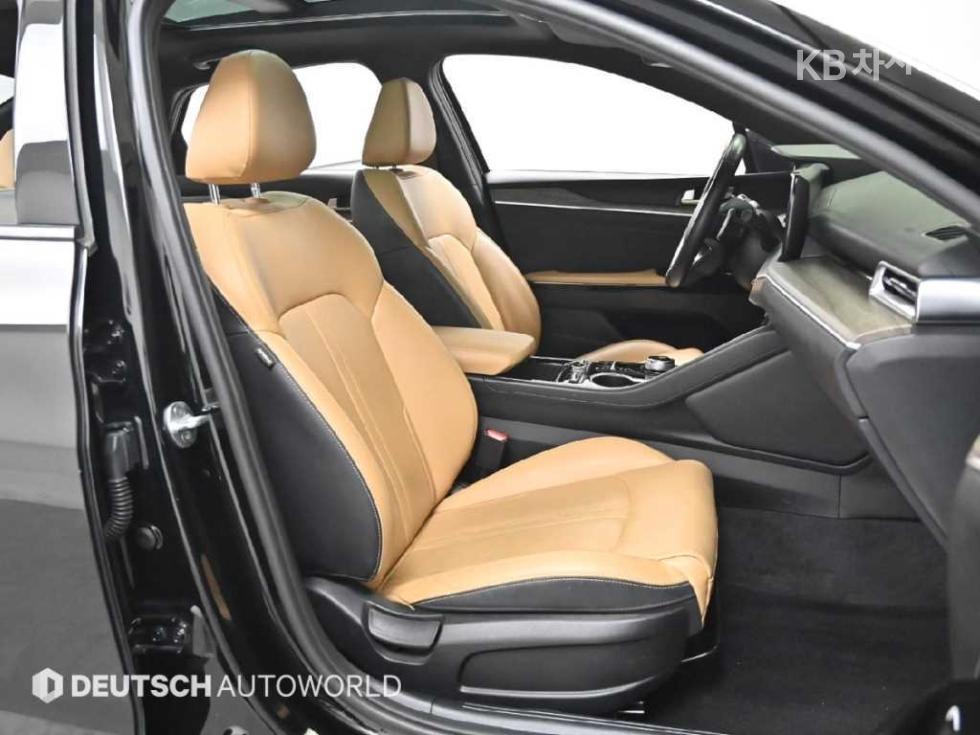 2022 - kia k5