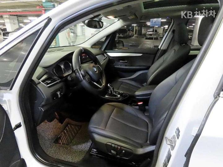BMW 2 Series Active Tourer F45 Joy 7