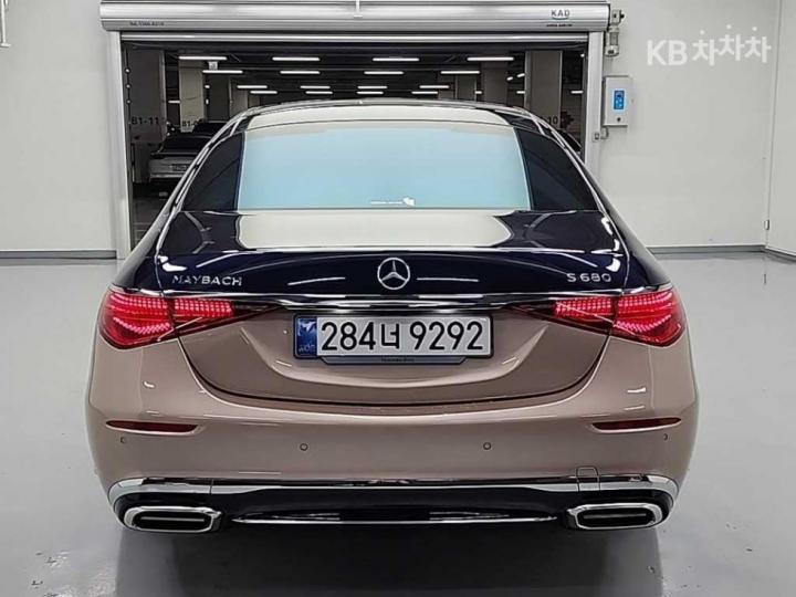 Mercedes-Benz S-klasse — miniaturë 3