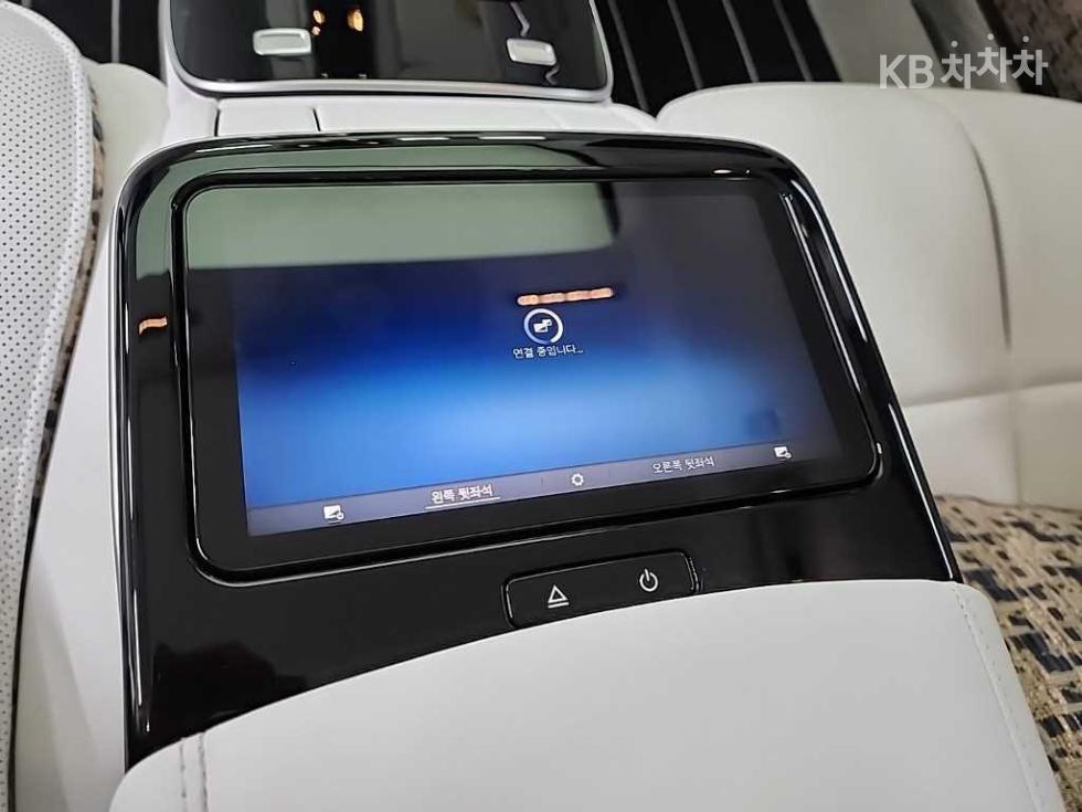 Mercedes-Benz S-klasse — miniaturë 13