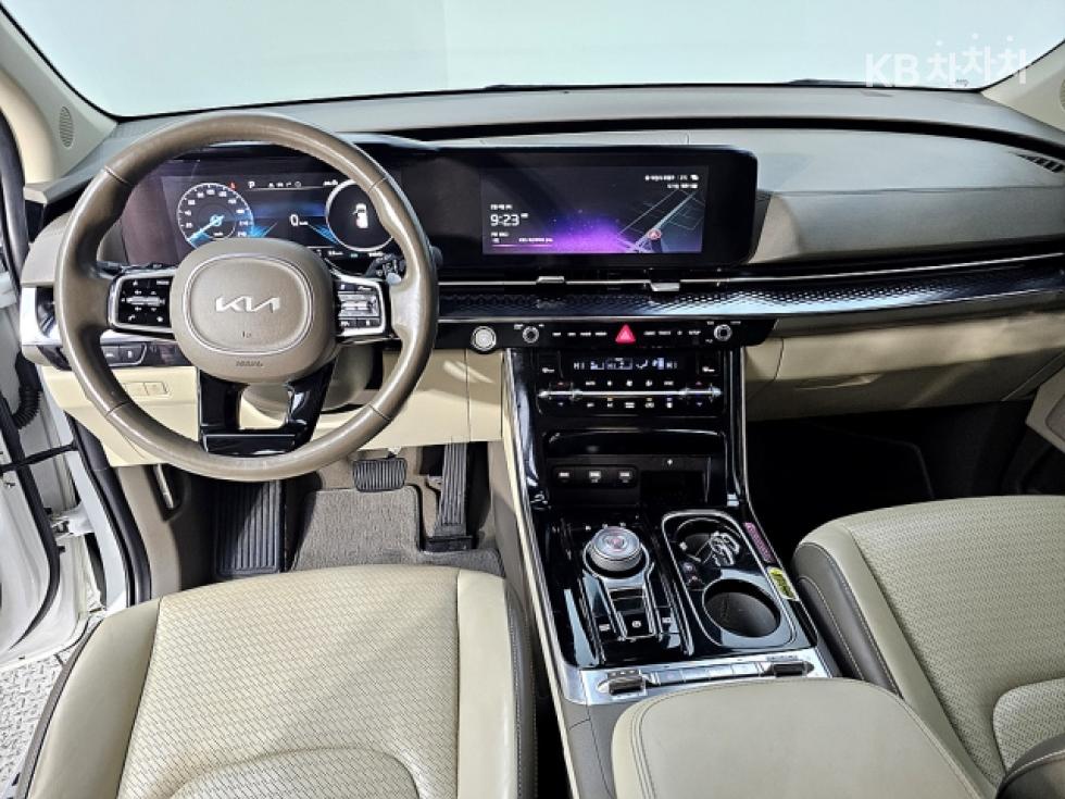2022 - kia carnival