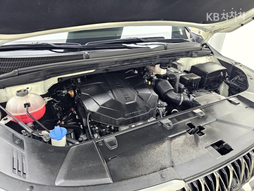 2022 - kia carnival