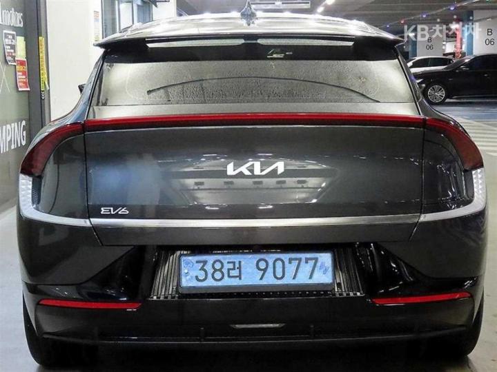 Kia EV6 Long Range 2WD Earth 6