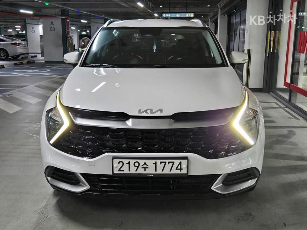 2022 - kia sportage