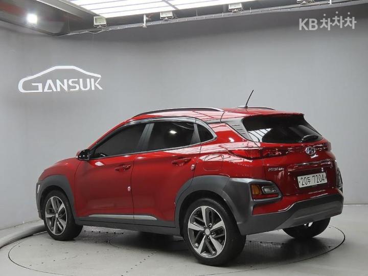 Hyundai Kona 1.6 Turbo Premium 4