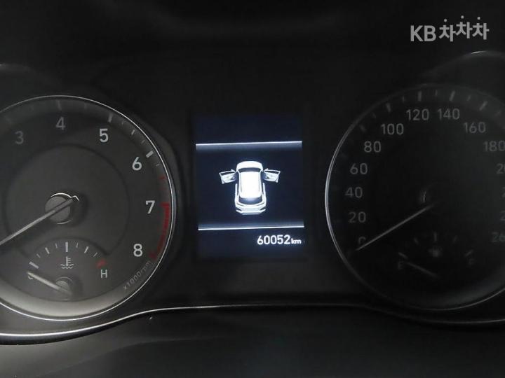 Hyundai Kona 1.6 Turbo Premium 7