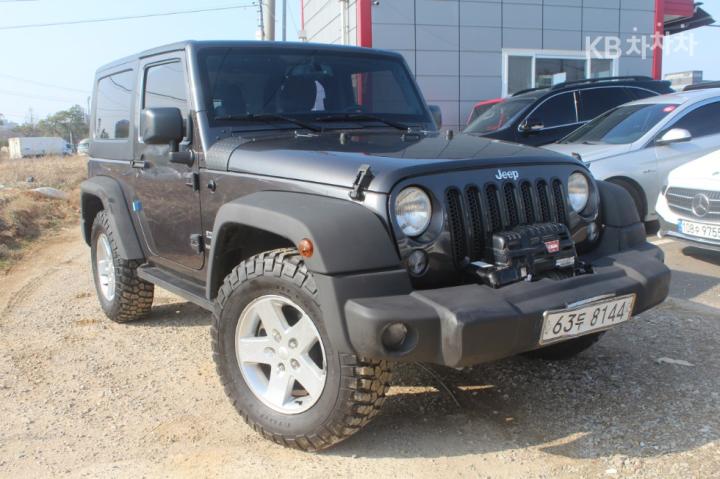 Jeep Wrangler 3.6 Sport JK 4
